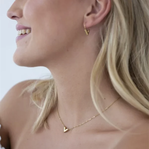 Go Dutch Label necklace v